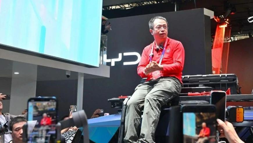 澳门香港管家婆2025年资料公开结果,义乌哪吒小商品热卖：一天卖几百套,机构预测与落实方法揭秘_潮流版V3.1